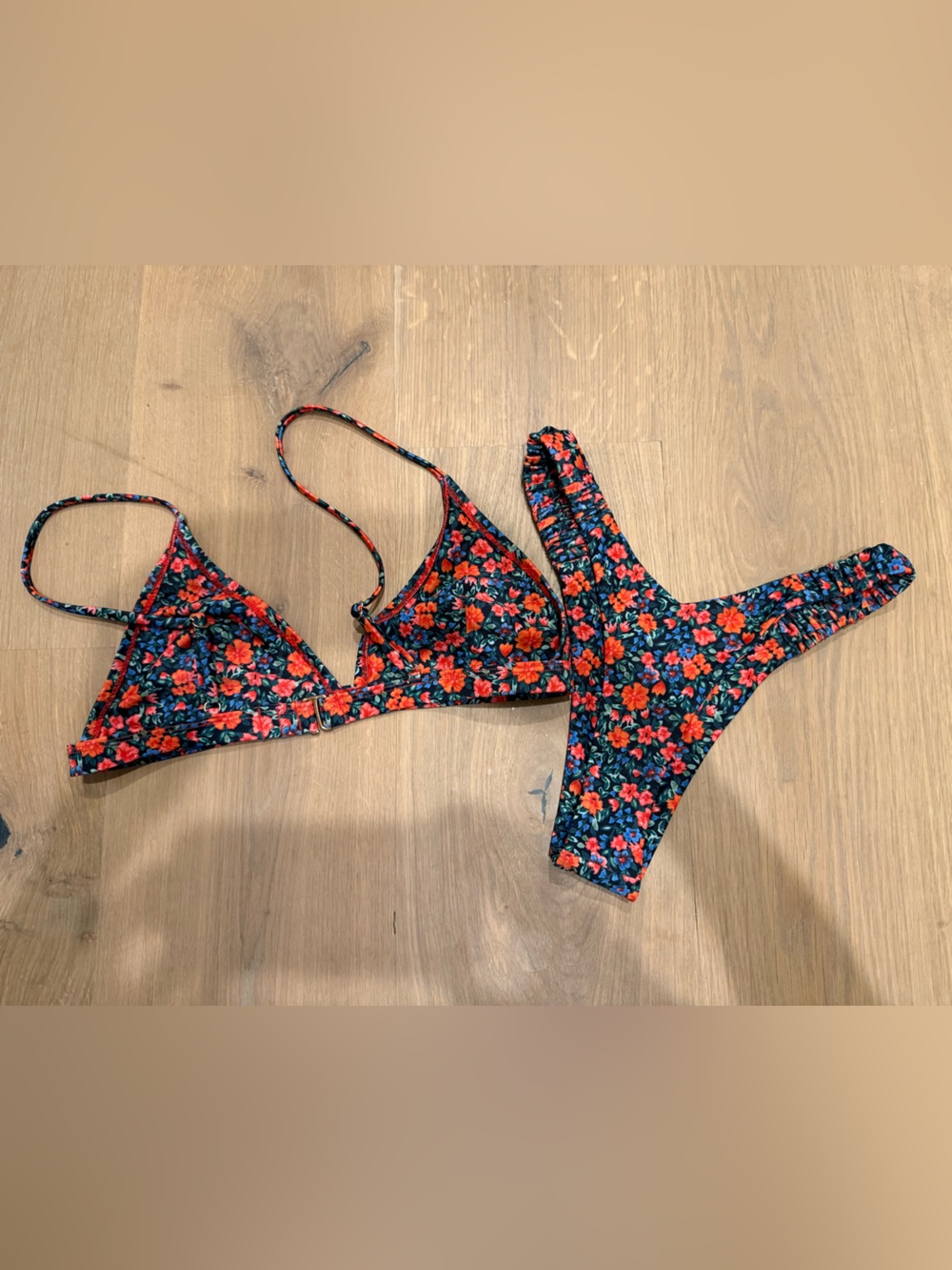 Set of 3 - thong bikinis - Blue, Floral and Rust - Picture 7 of 7
